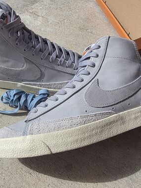 Nike Men’s Blazer Mid in Light Gray with Off-White Sole